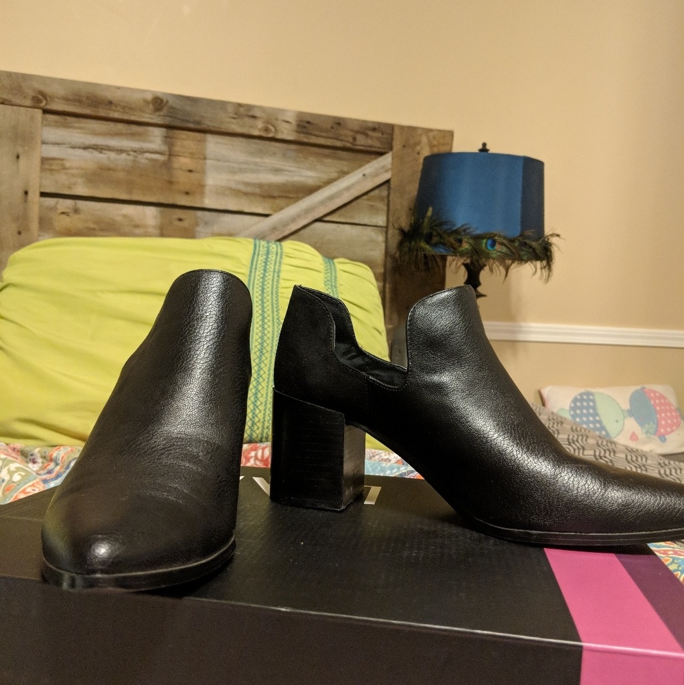Charles David Shooties